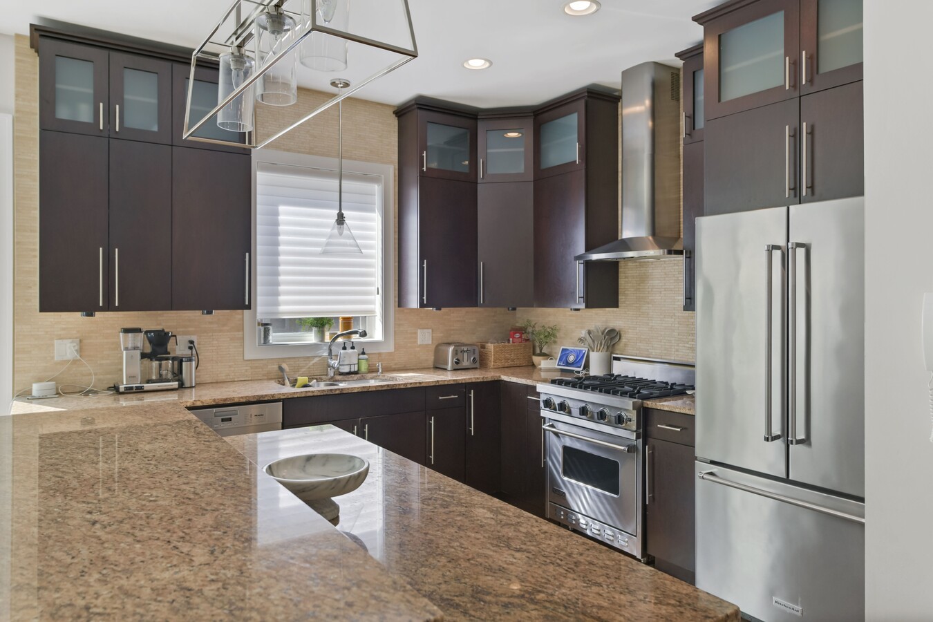 2224 W Roscoe Street Unit: A