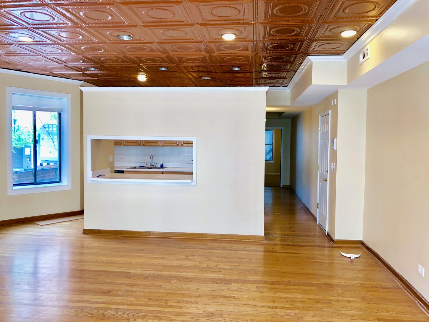 3211 N Sheffield Avenue Unit: 3S