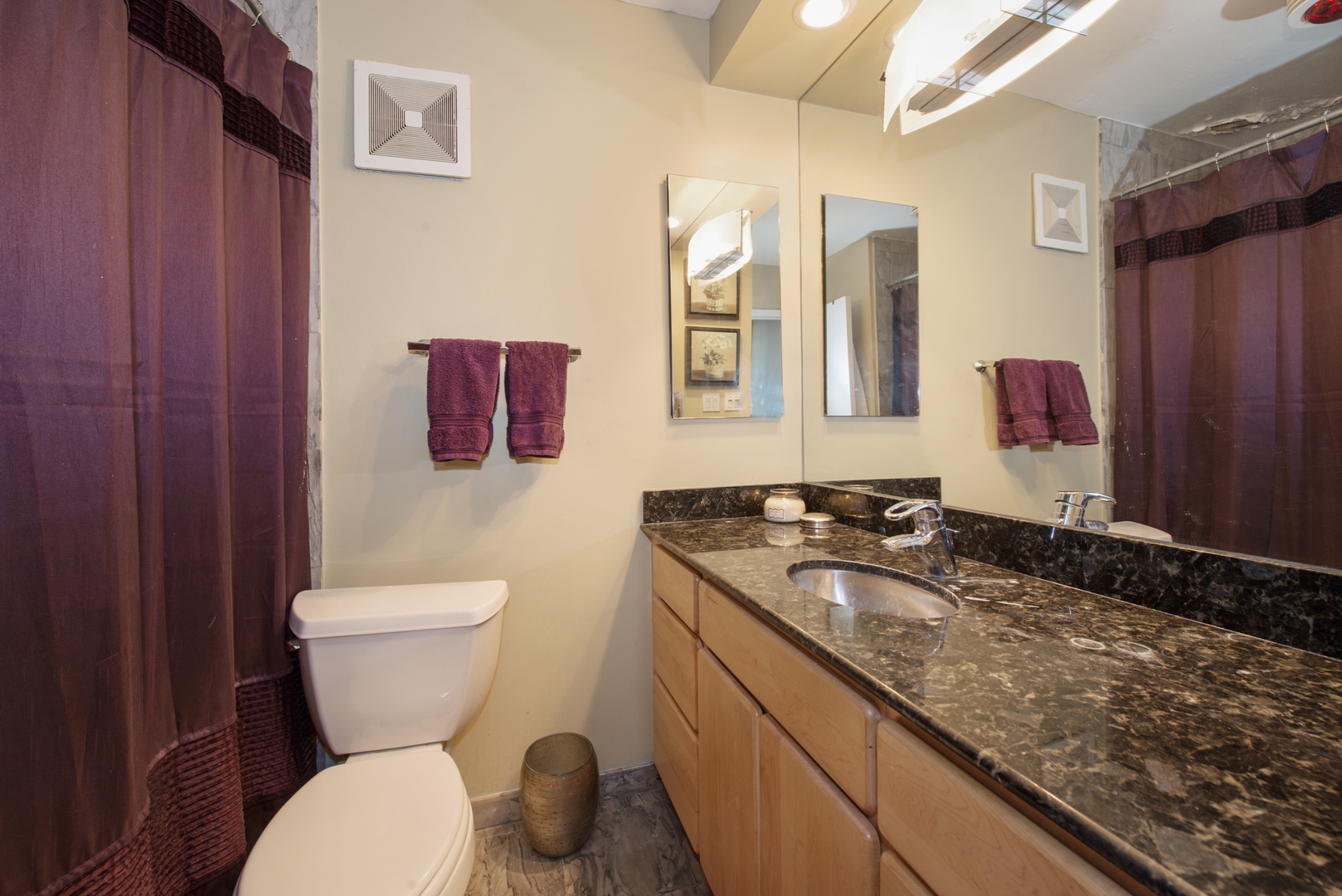 111 E Chestnut Street Unit: 22G