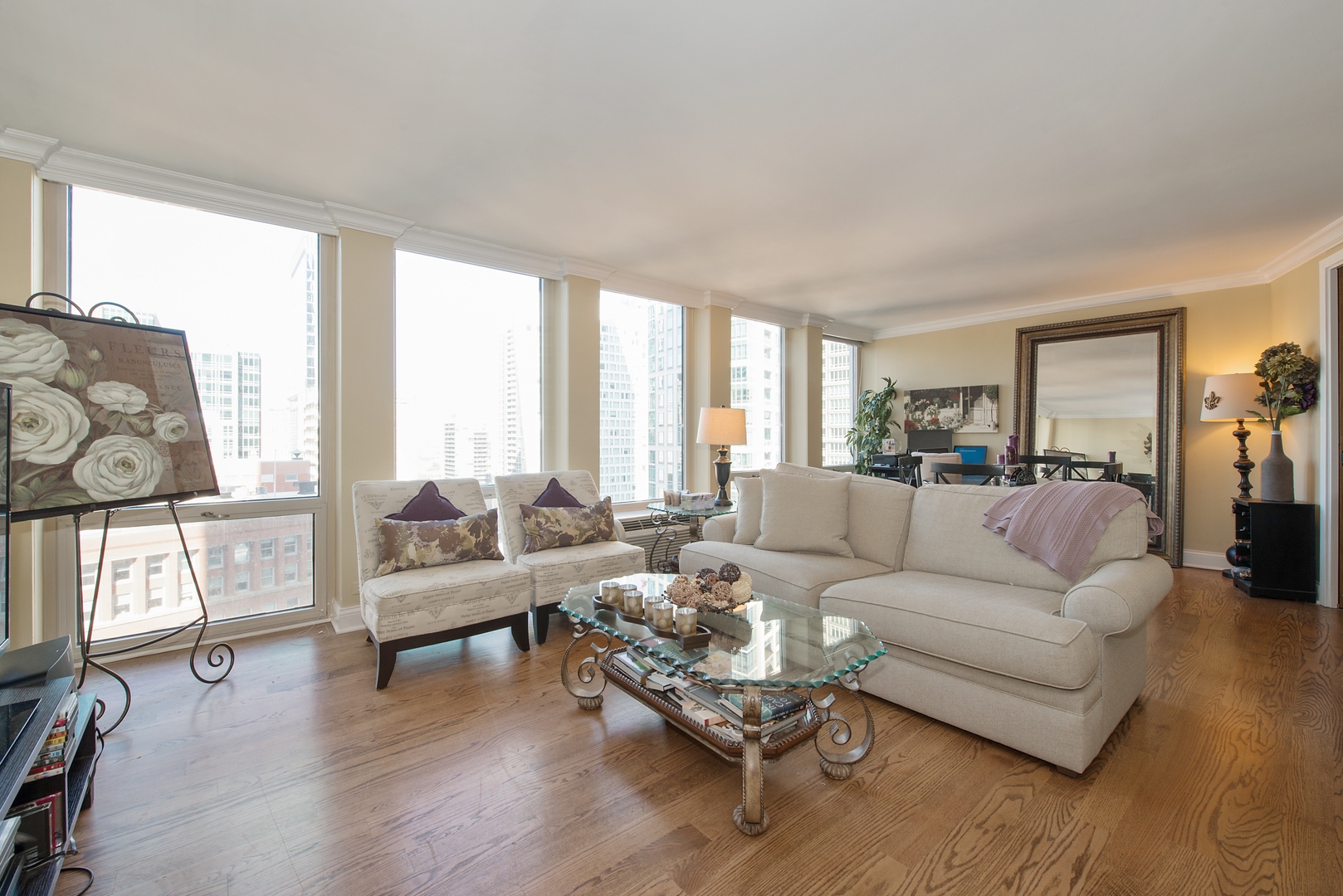 111 E Chestnut Street Unit: 22G