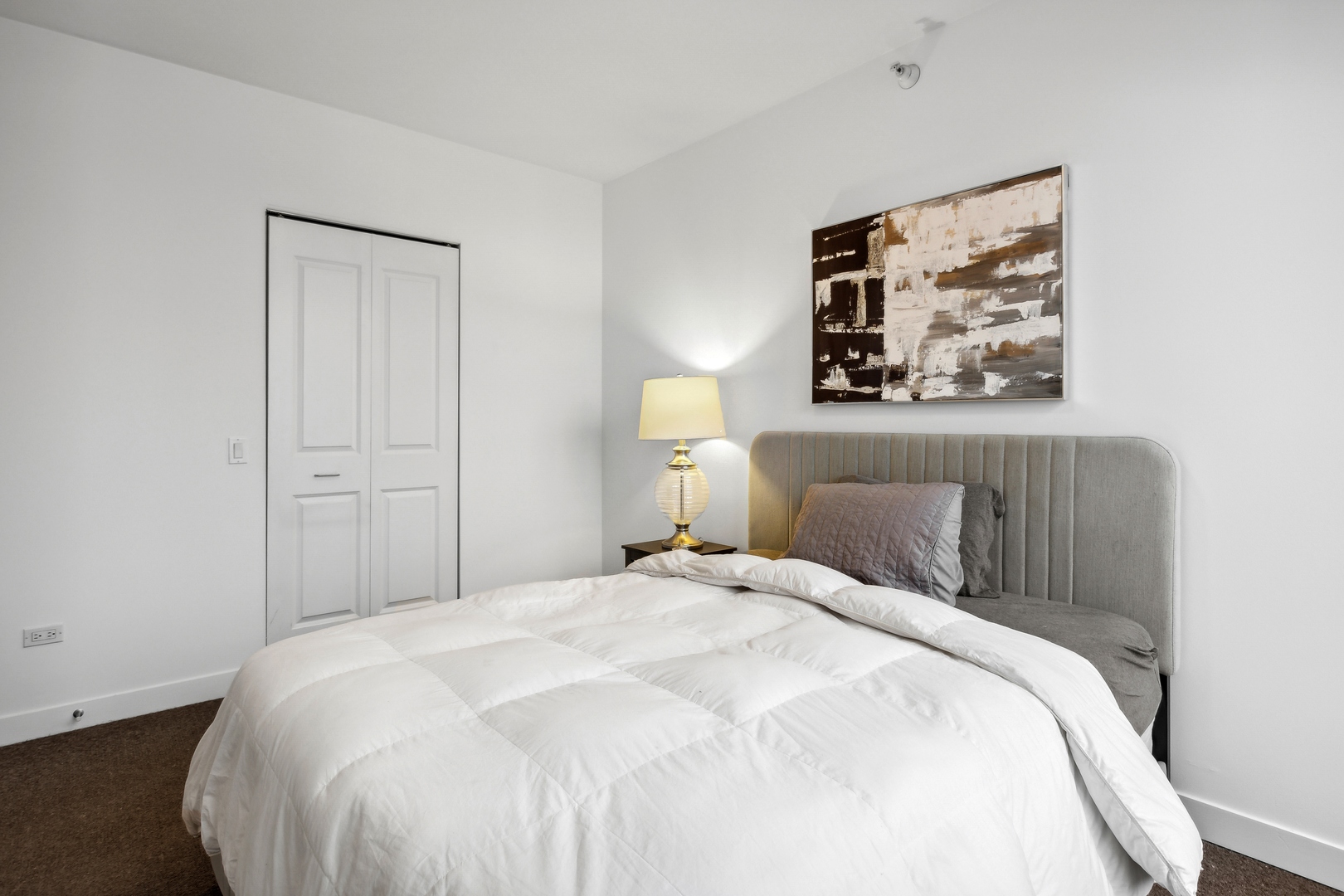 200 N JEFFERSON Street Unit: 2207