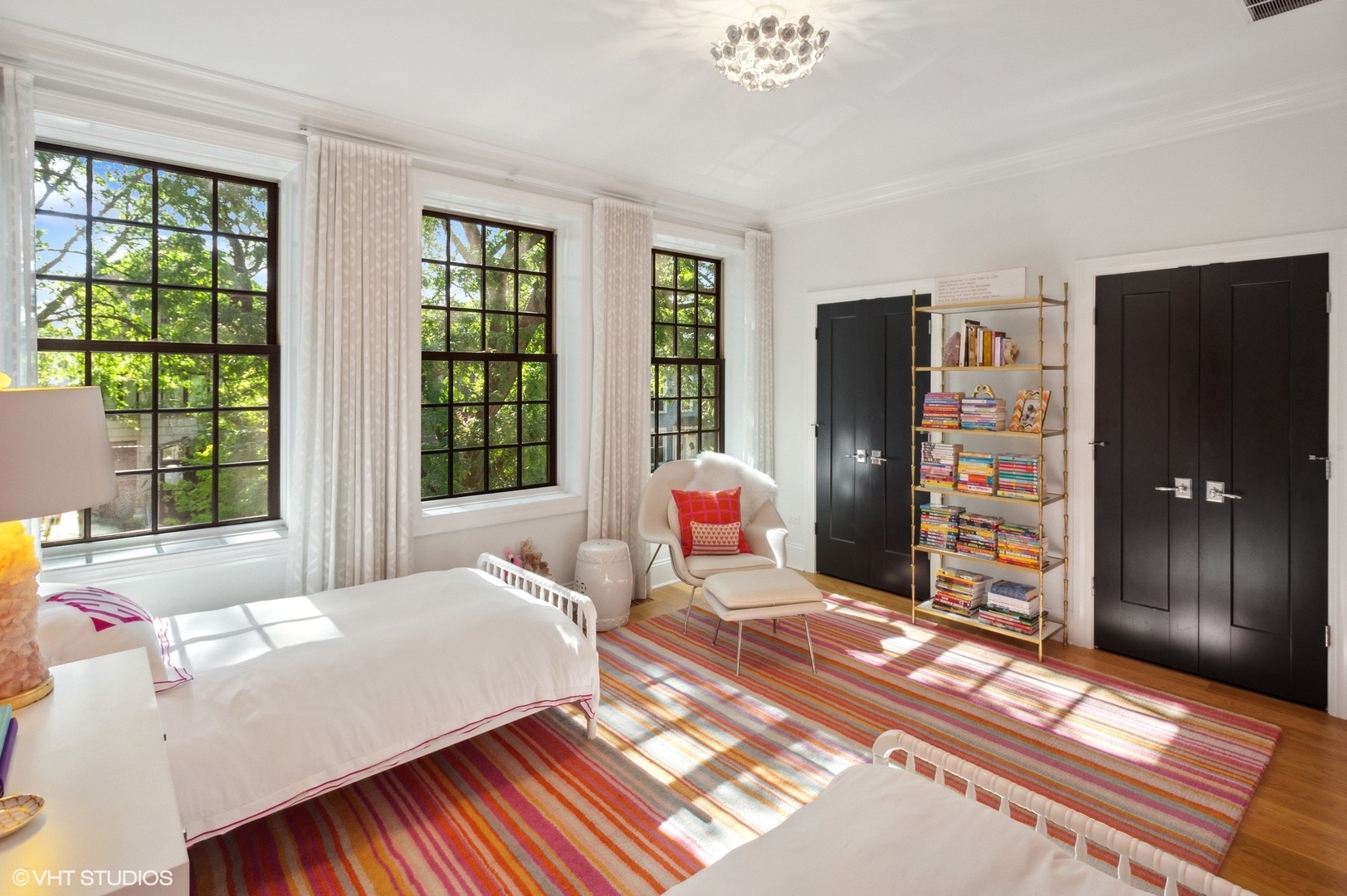 2517 N Marshfield Avenue