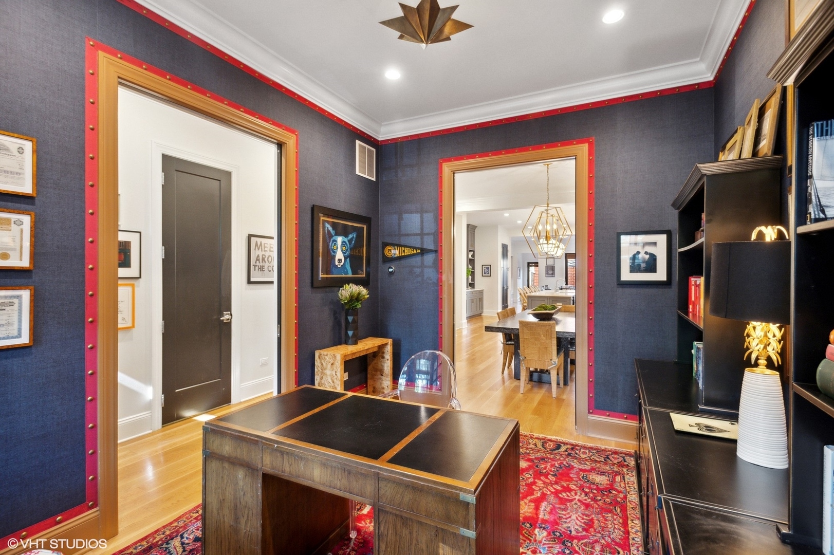 2517 N Marshfield Avenue