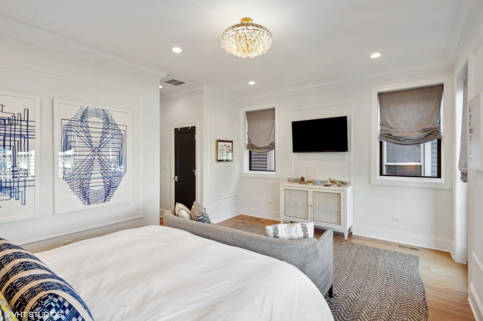 2517 N Marshfield Avenue