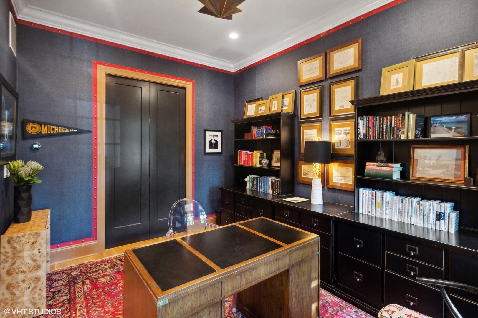 2517 N Marshfield Avenue