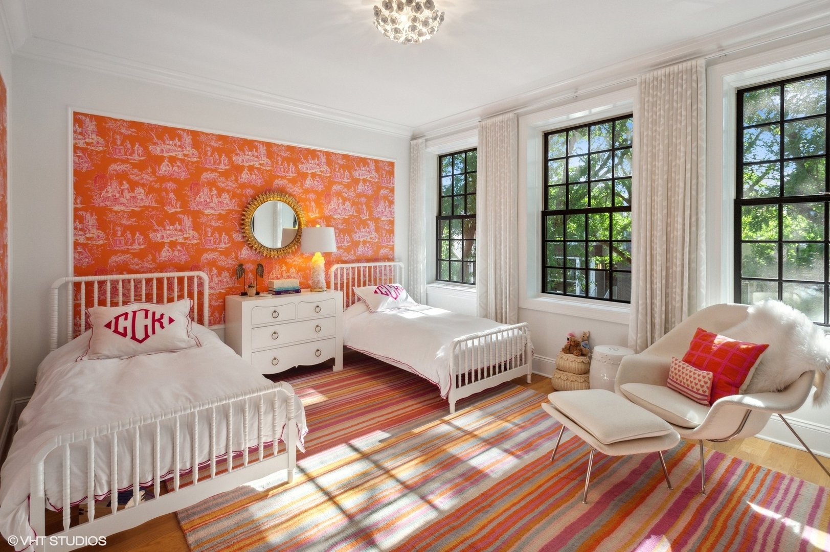 2517 N Marshfield Avenue