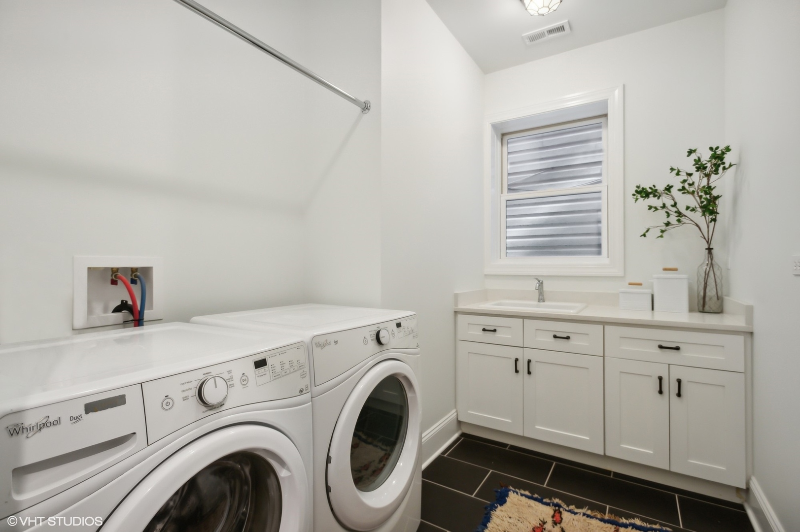 2517 N Marshfield Avenue