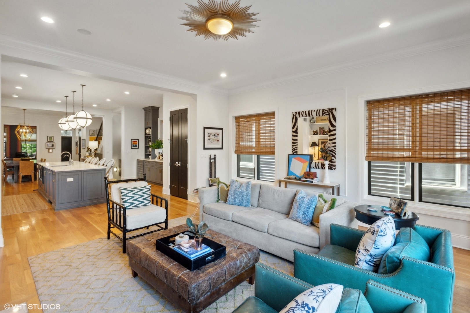 2517 N Marshfield Avenue