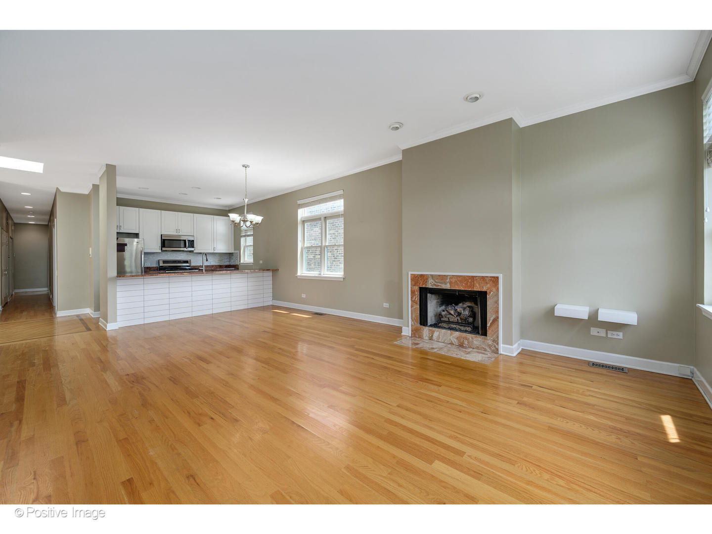 4315 N KENMORE Avenue Unit: 3S