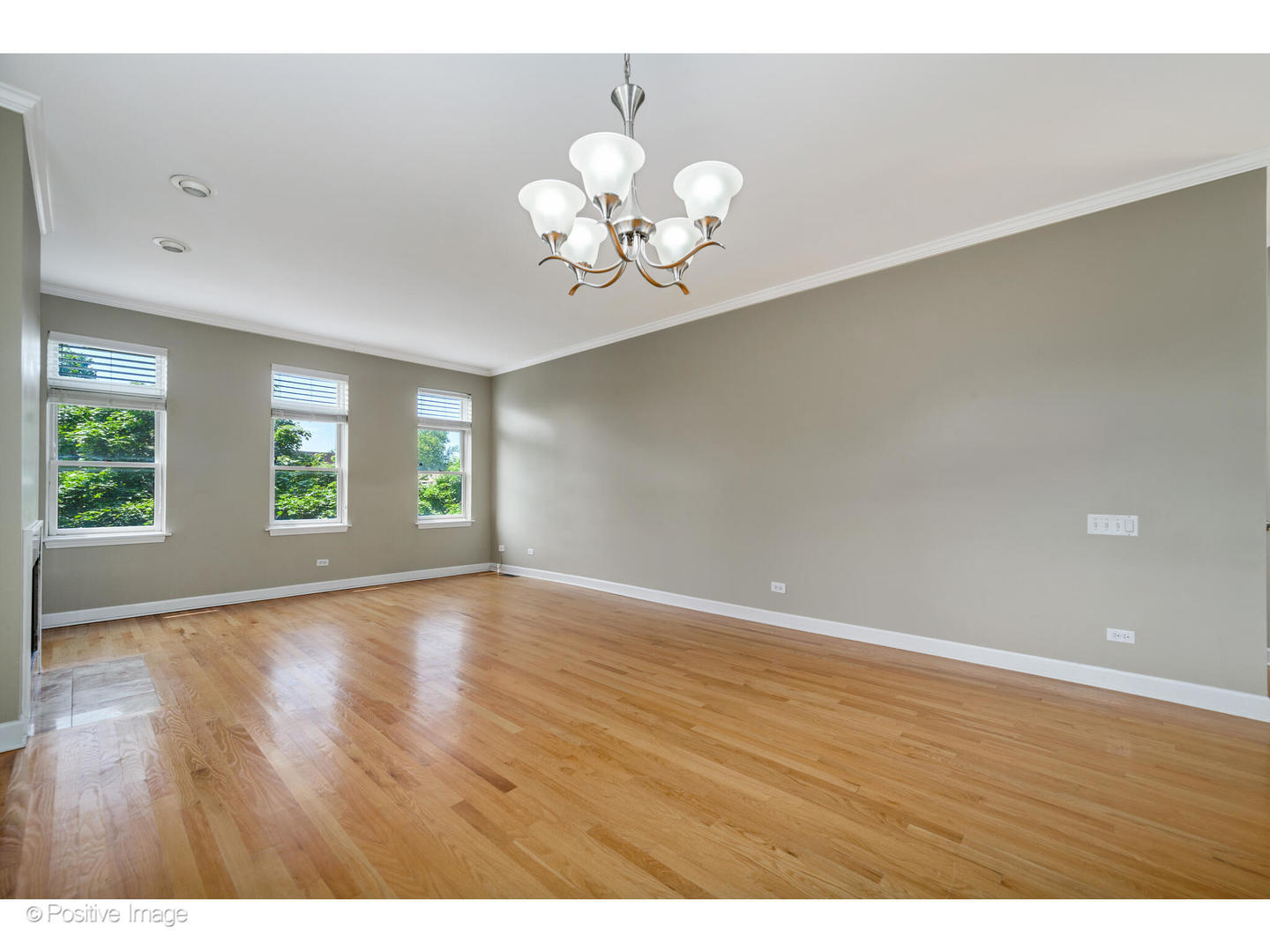 4315 N KENMORE Avenue Unit: 3S