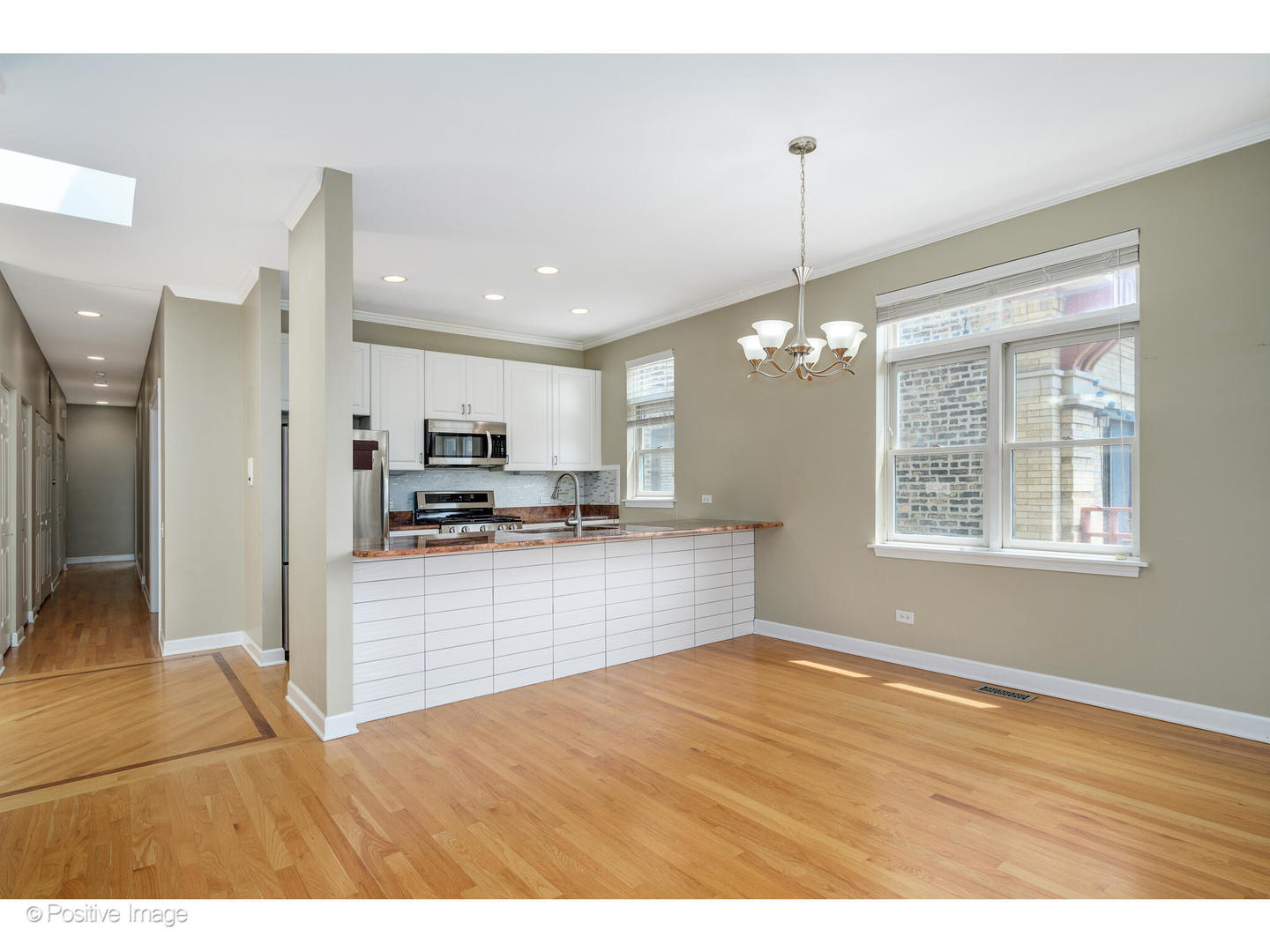 4315 N KENMORE Avenue Unit: 3S