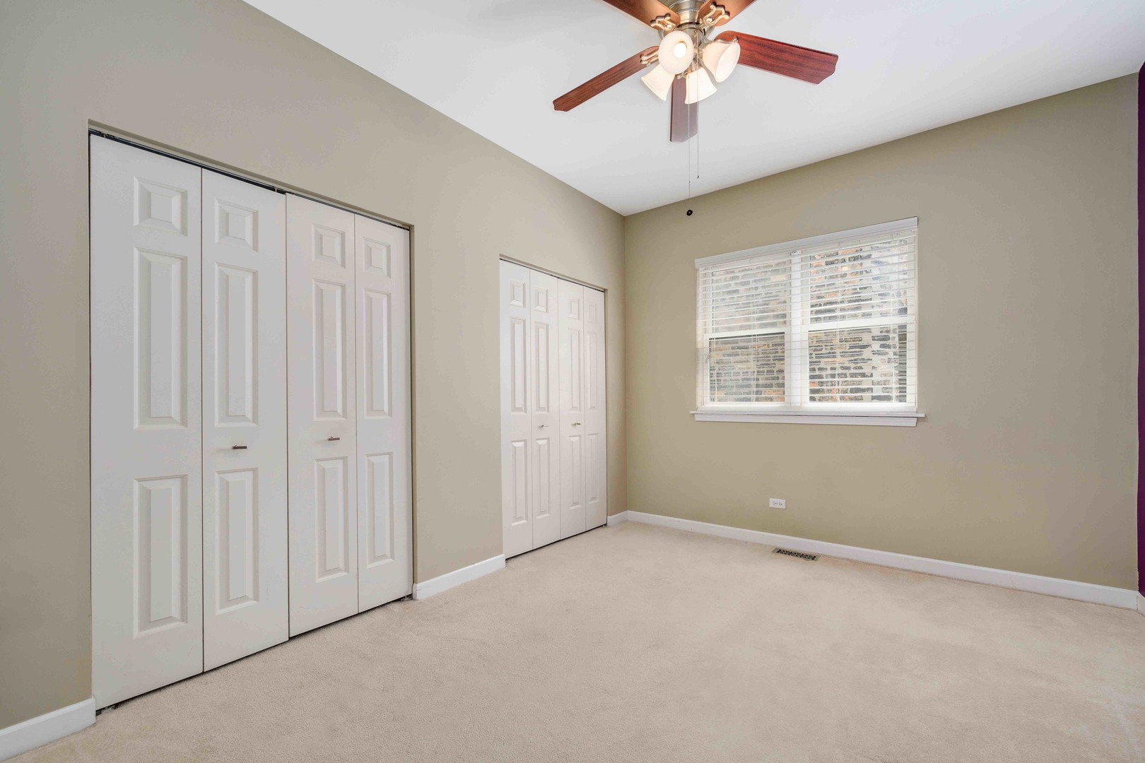 4315 N KENMORE Avenue Unit: 3S