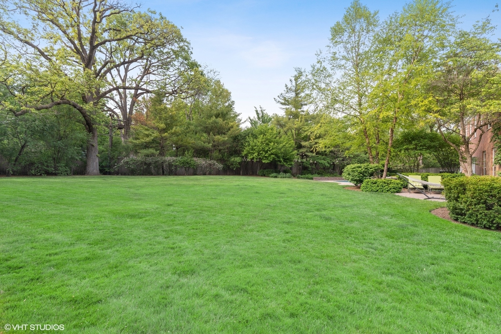 209 N Green Bay Road