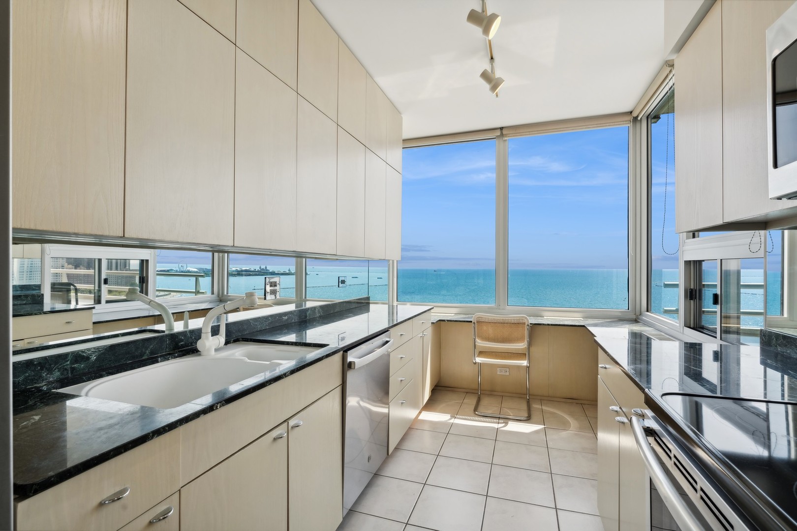 1300 N Lake Shore Drive Unit: 20C