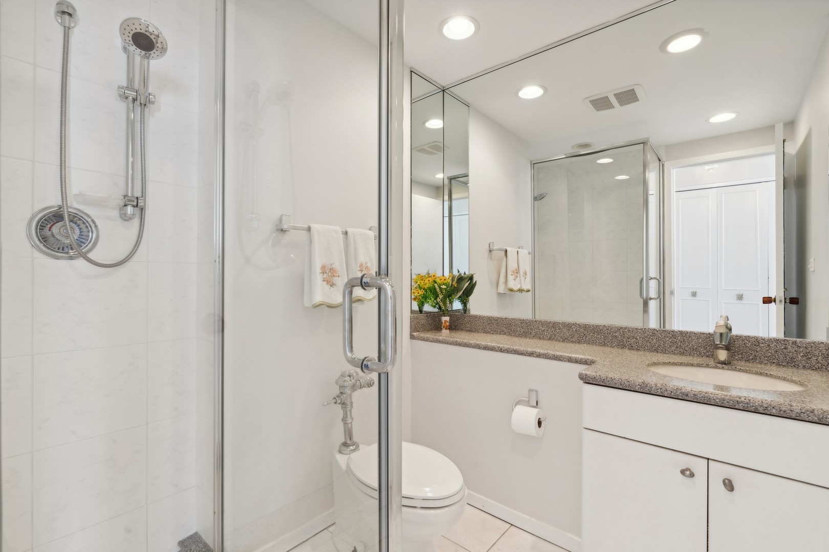 1300 N Lake Shore Drive Unit: 20C