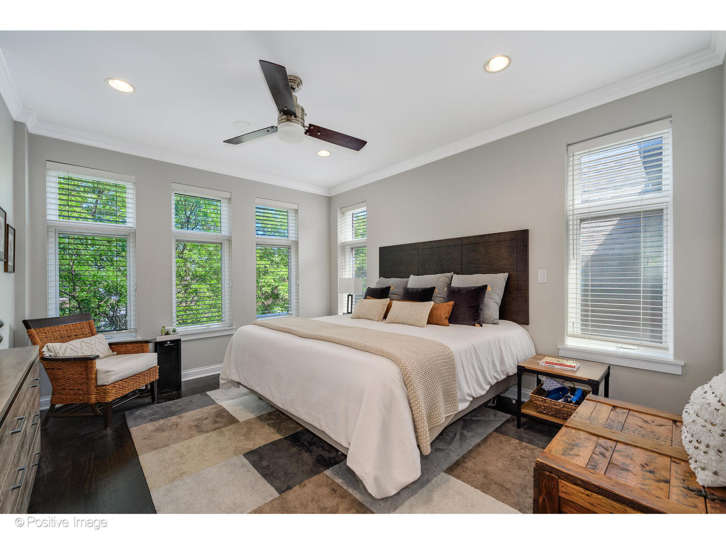 2848 N Paulina Street