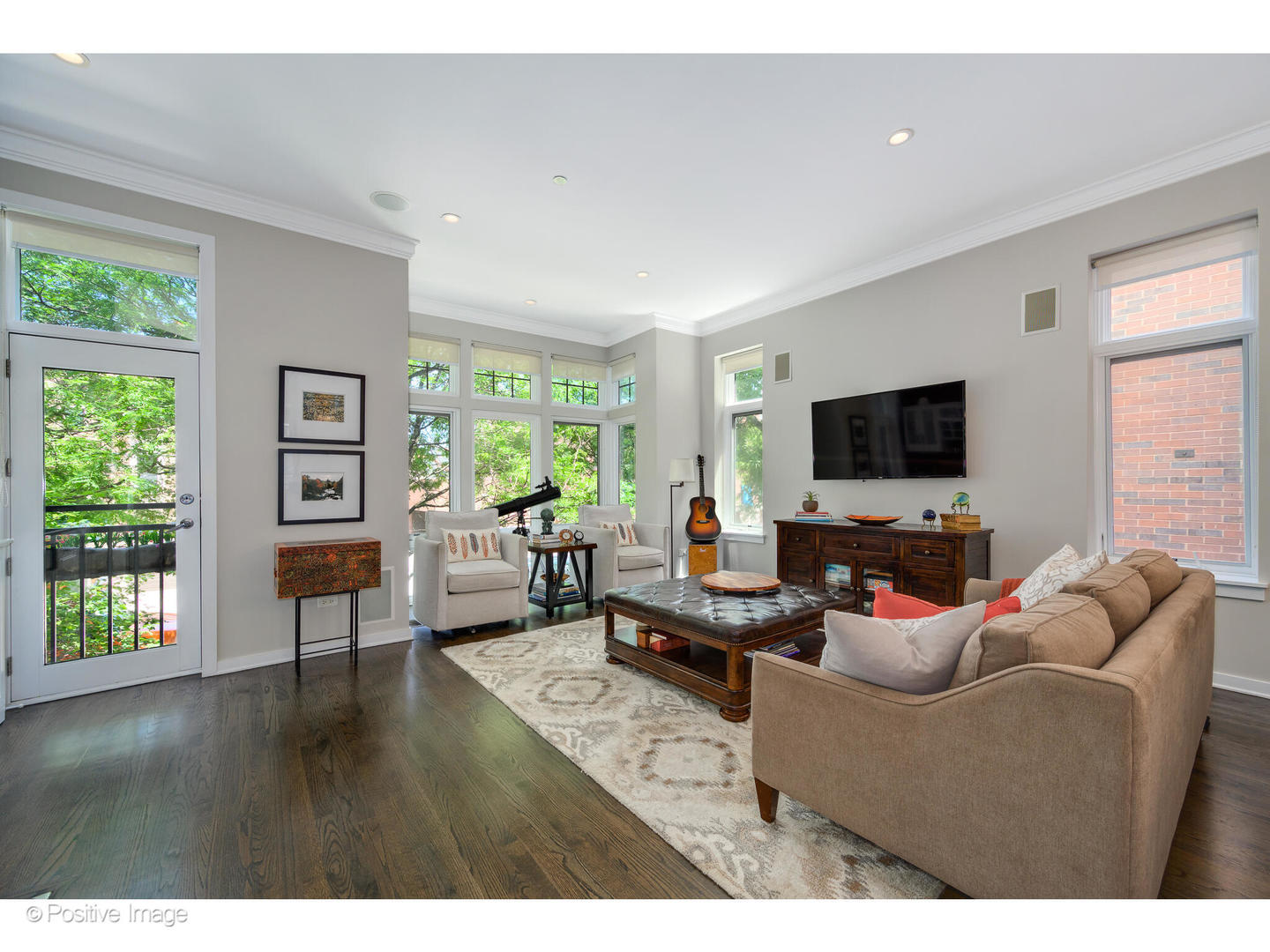 2848 N Paulina Street