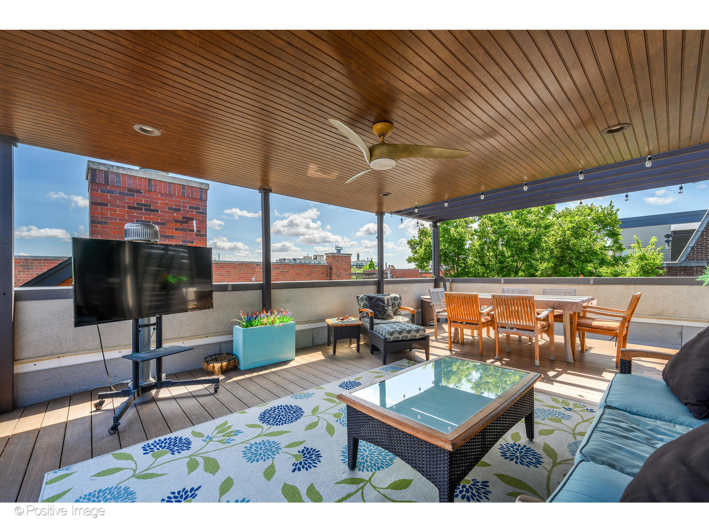 2848 N Paulina Street