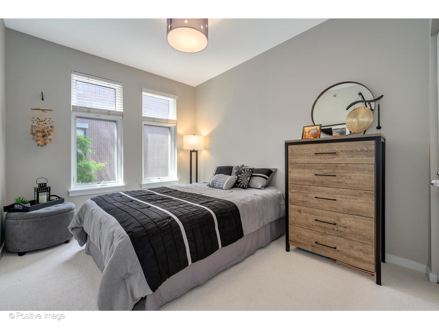 2848 N Paulina Street