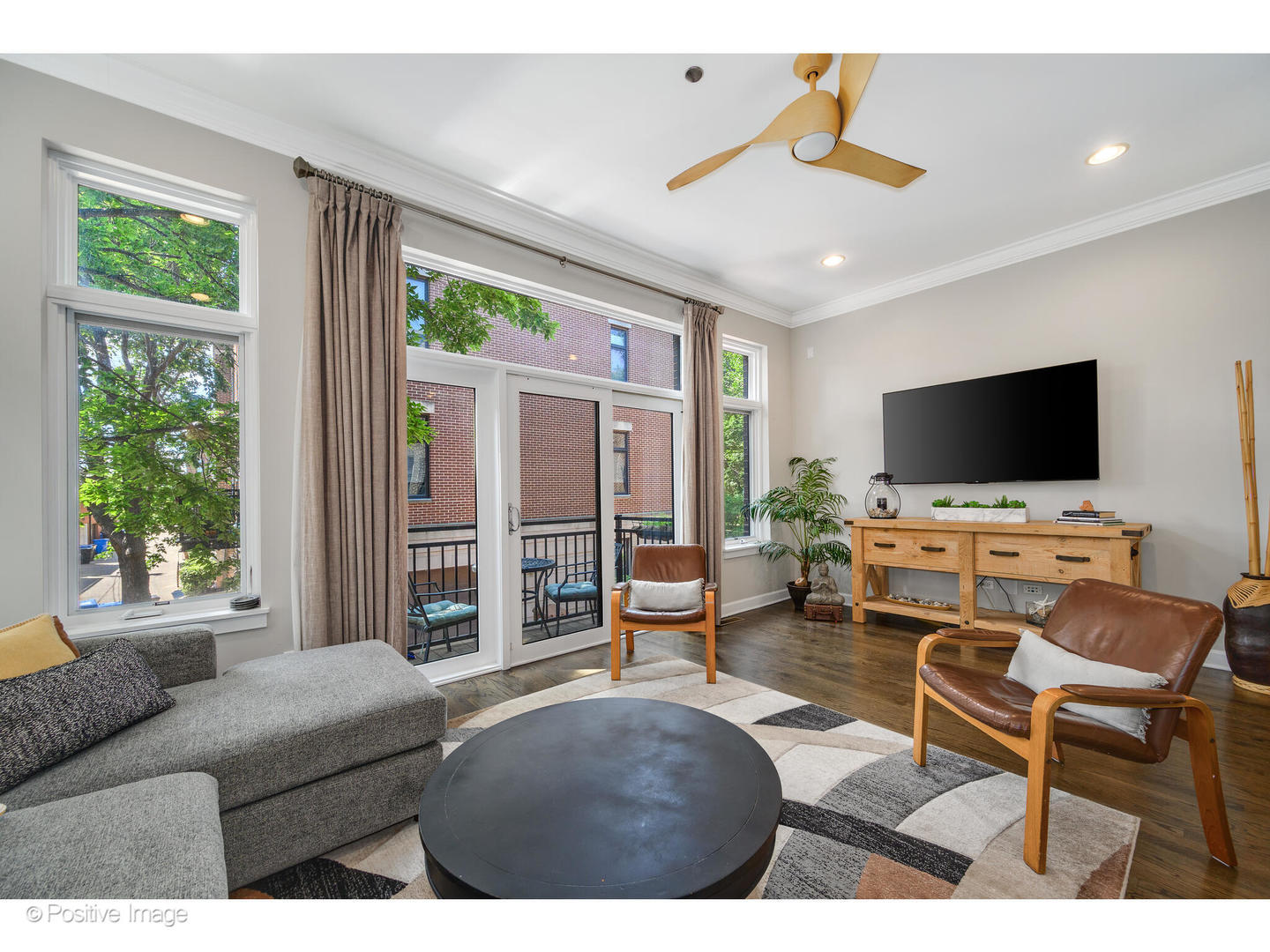 2848 N Paulina Street