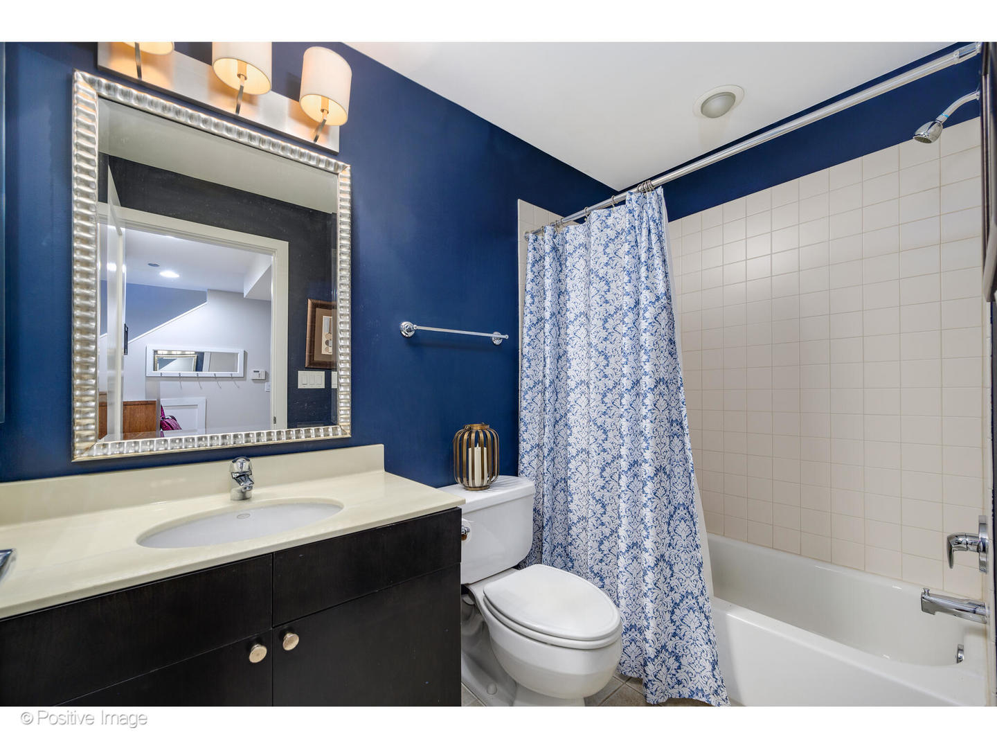 2848 N Paulina Street