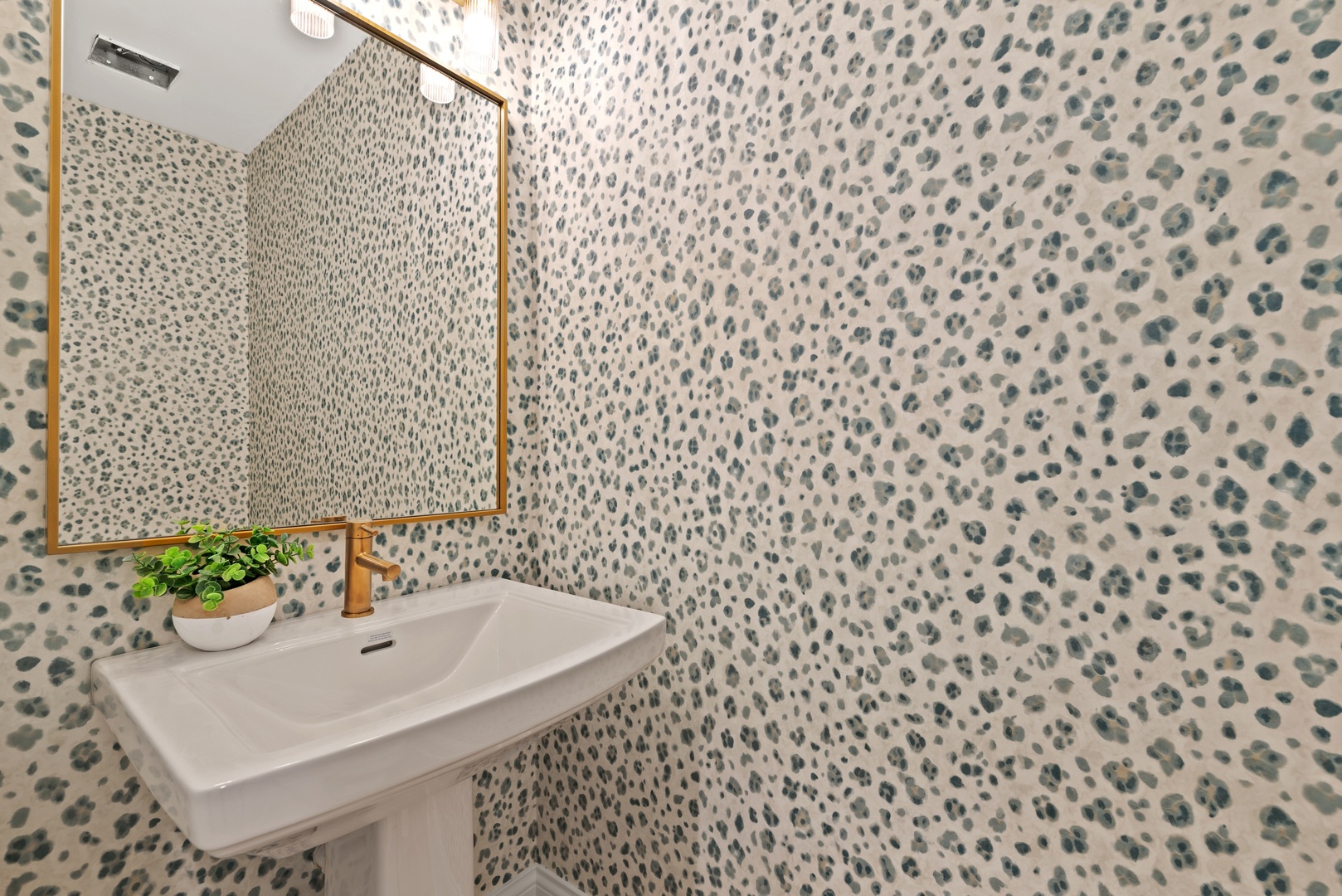 6114 Flagg Creek Lane