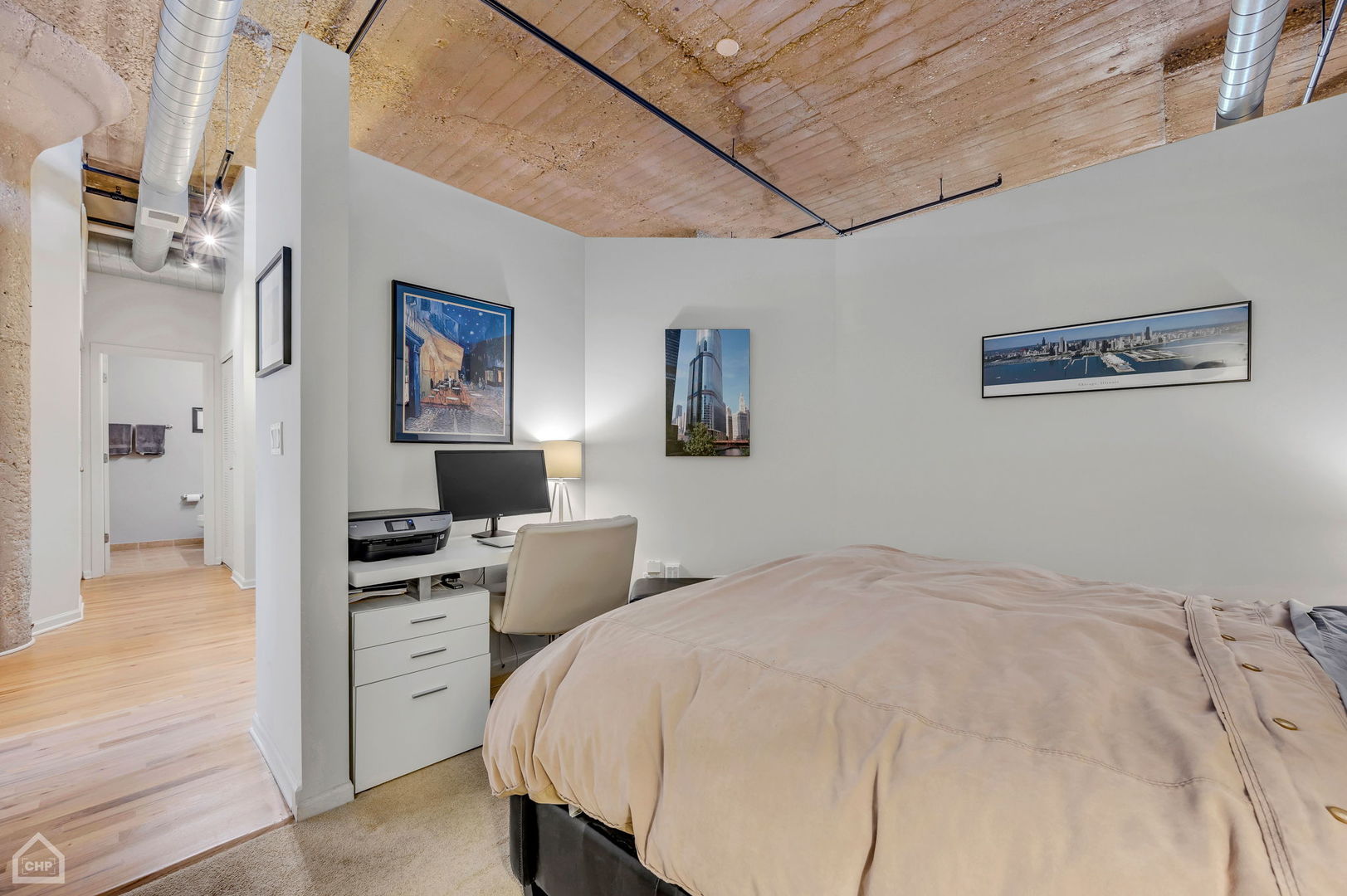 758 N Larrabee Street Unit: 716