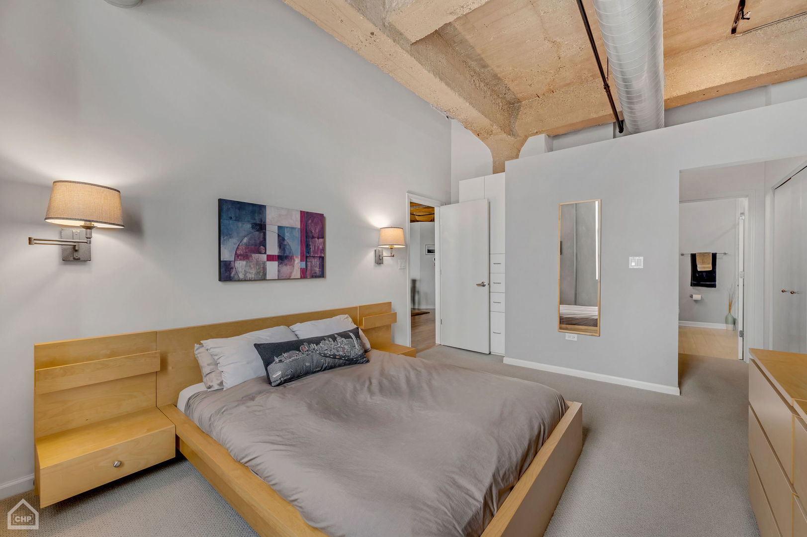 758 N Larrabee Street Unit: 716