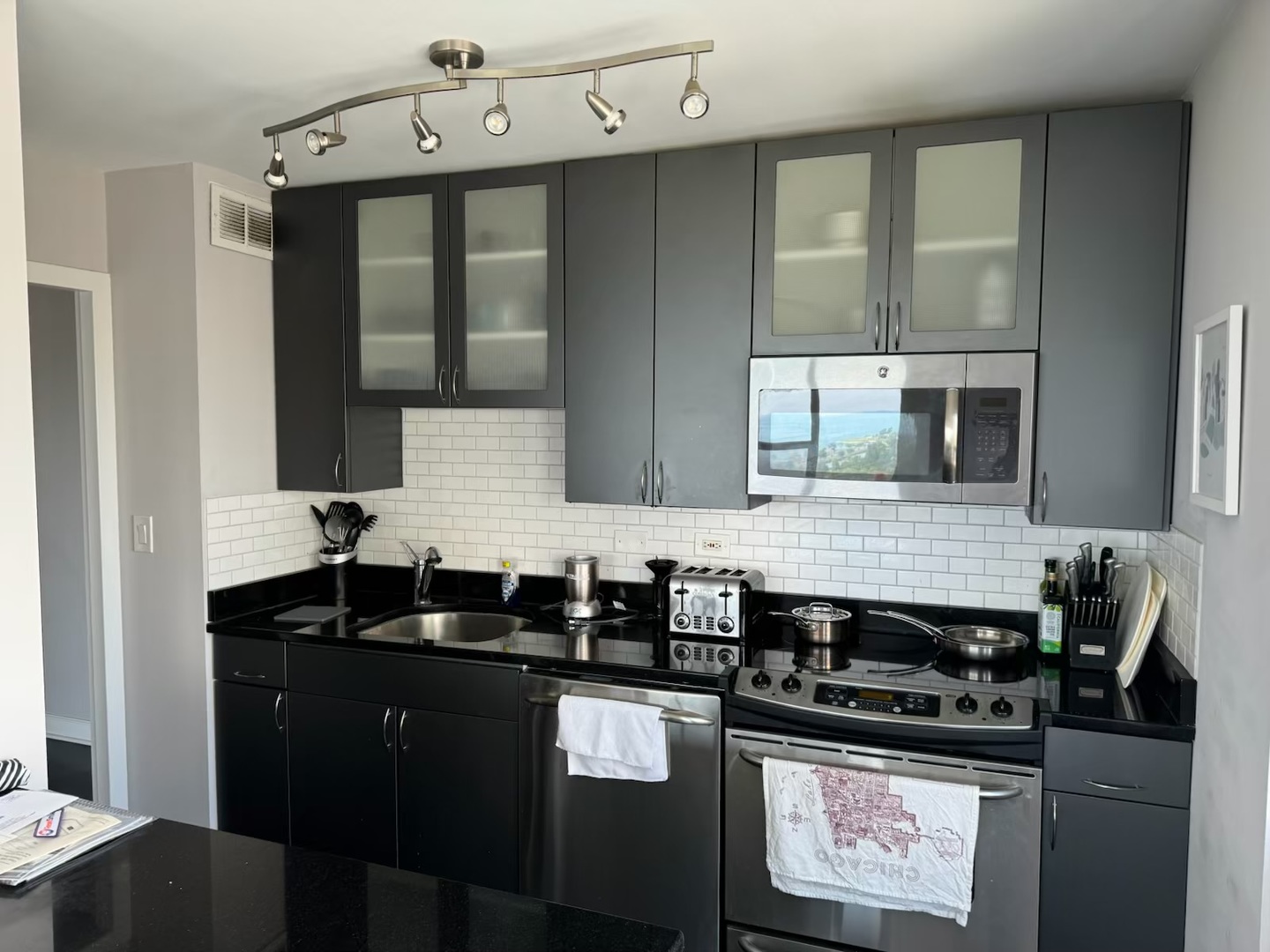 70 W Burton Place Unit: 2401