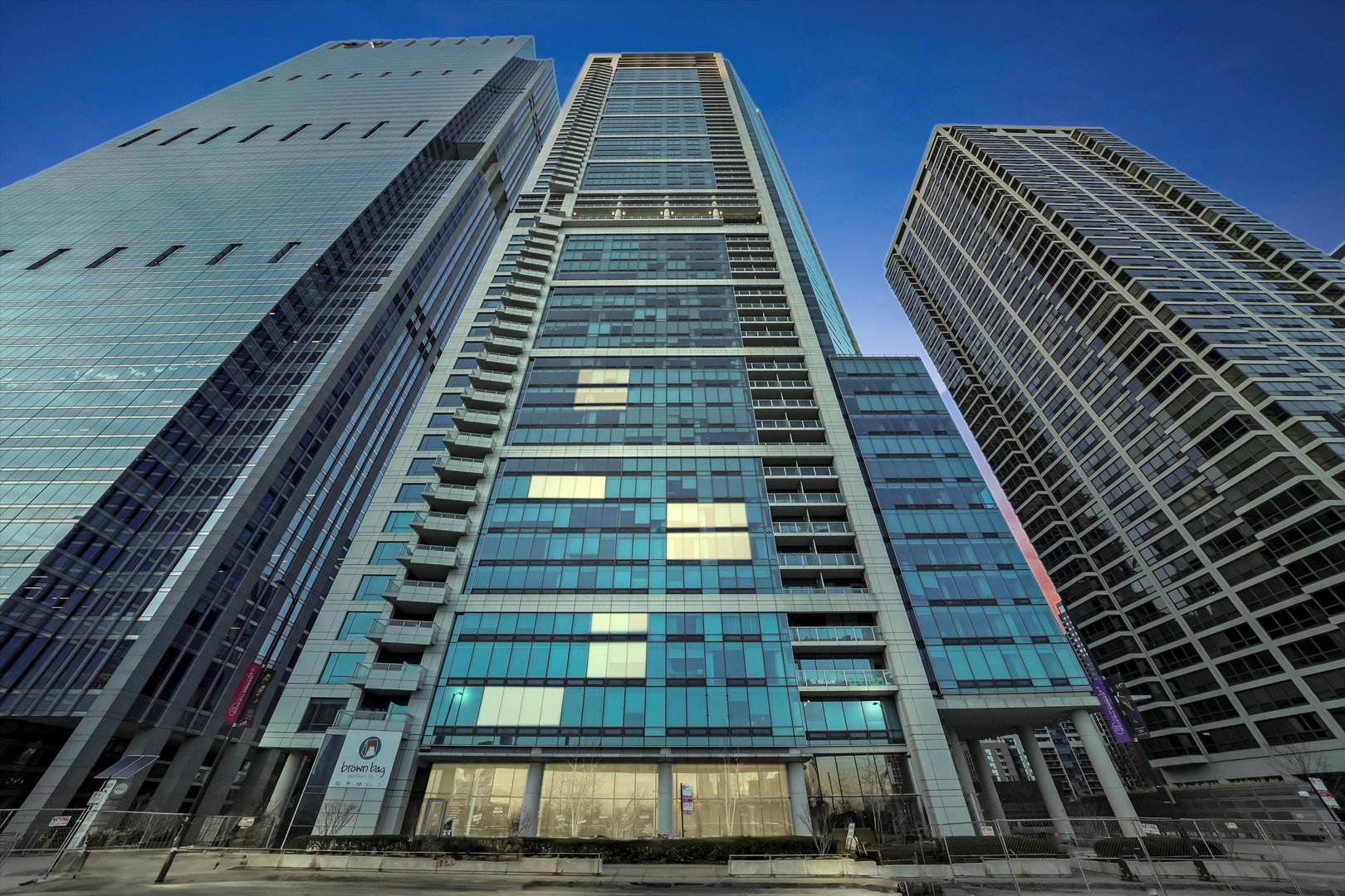 340 E Randolph Street Unit: 2902