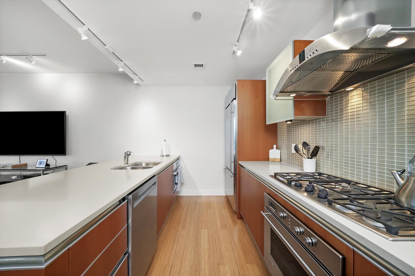 340 E Randolph Street Unit: 2902