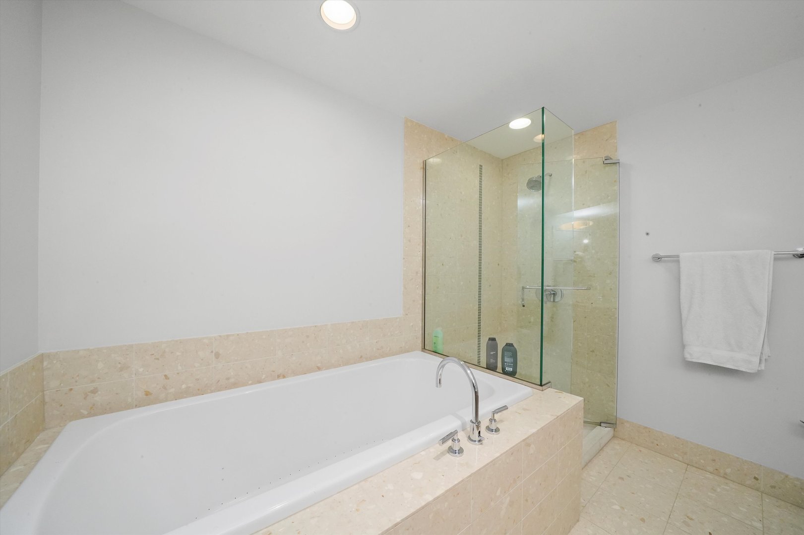 340 E Randolph Street Unit: 2902