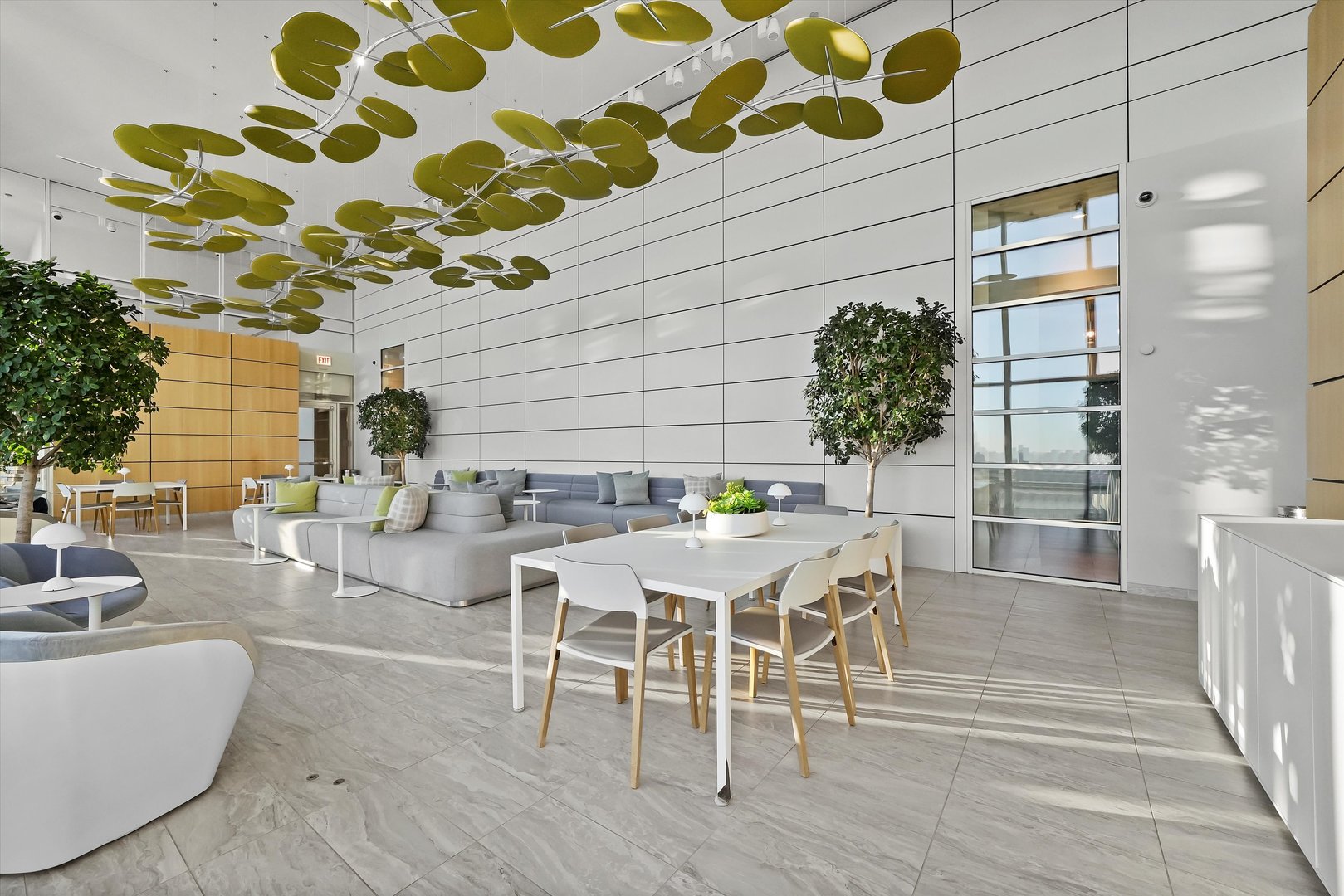 340 E Randolph Street Unit: 2902