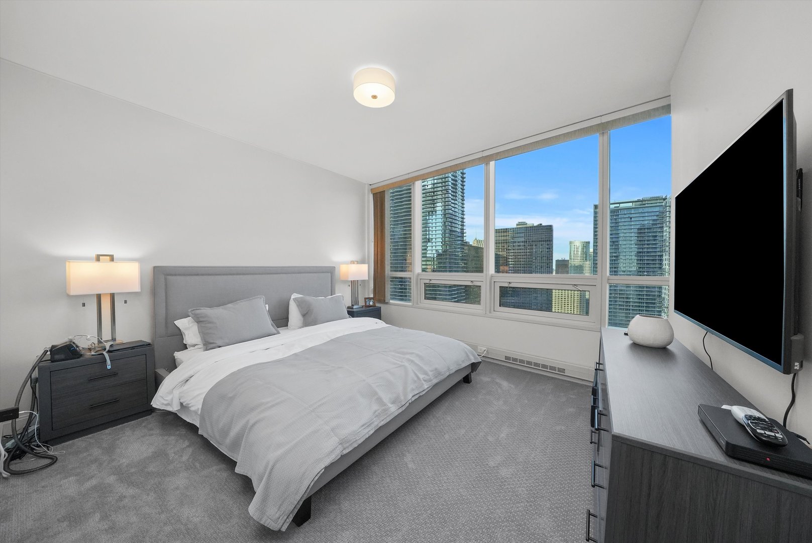 340 E Randolph Street Unit: 2902
