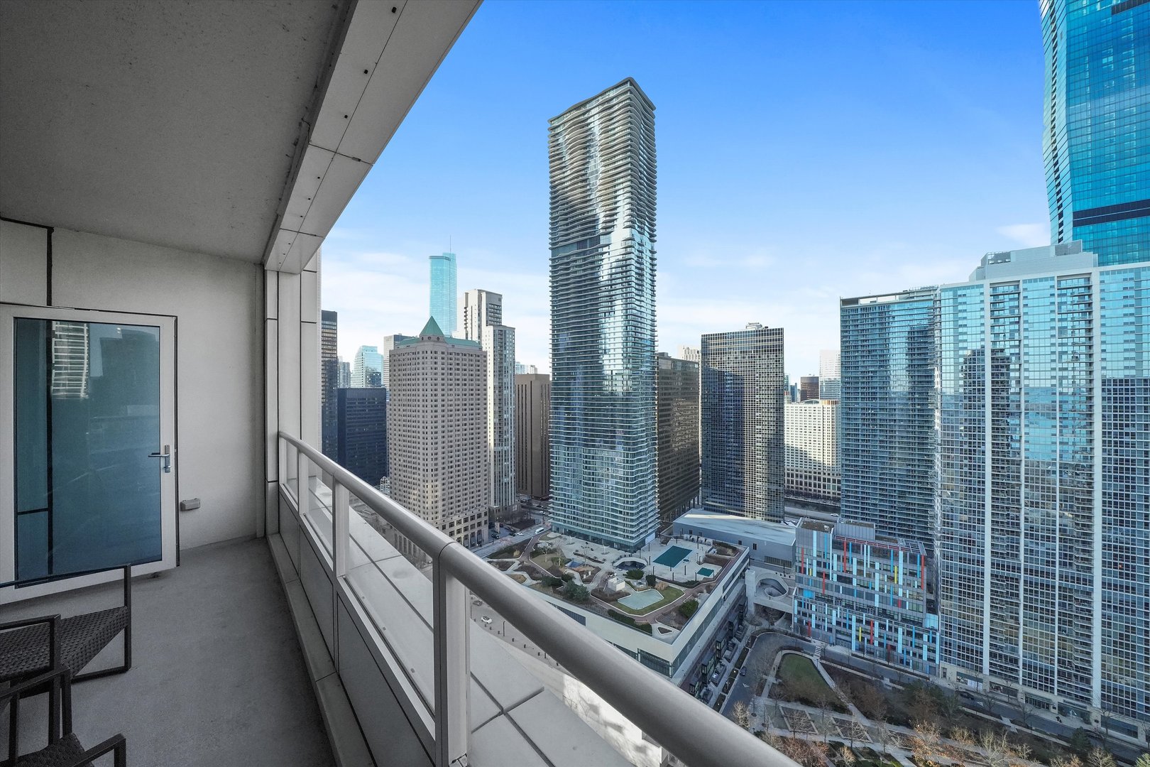 340 E Randolph Street Unit: 2902