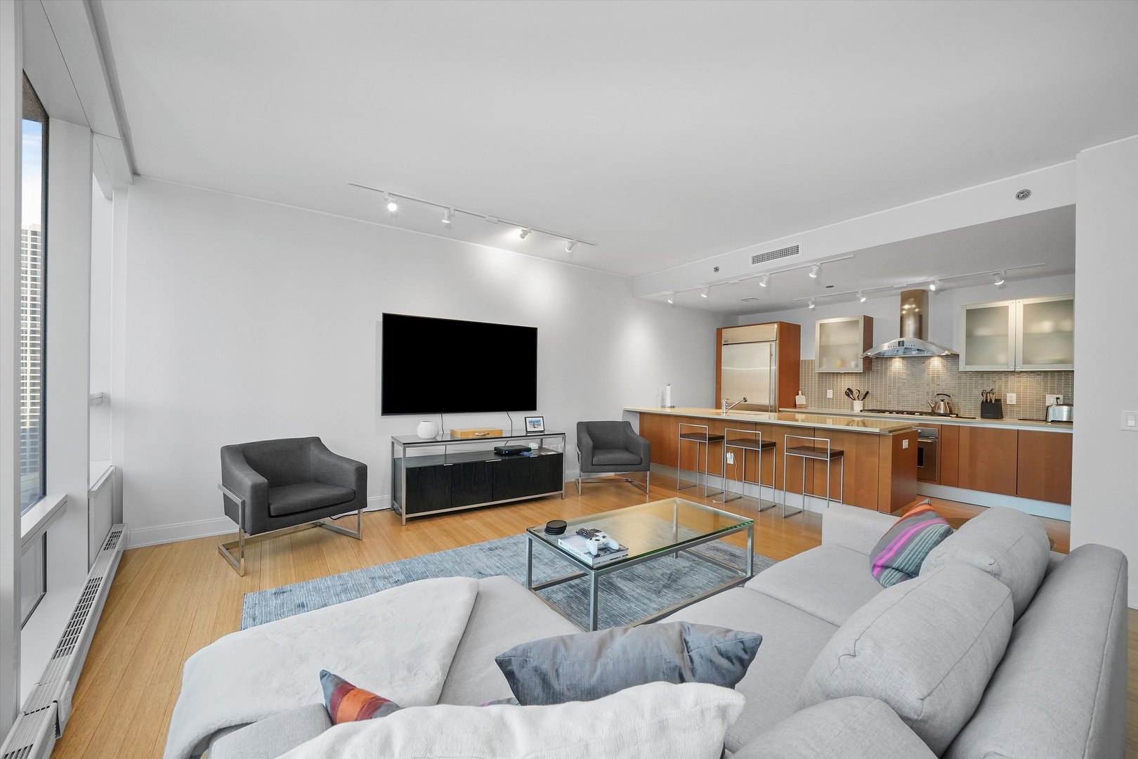 340 E Randolph Street Unit: 2902