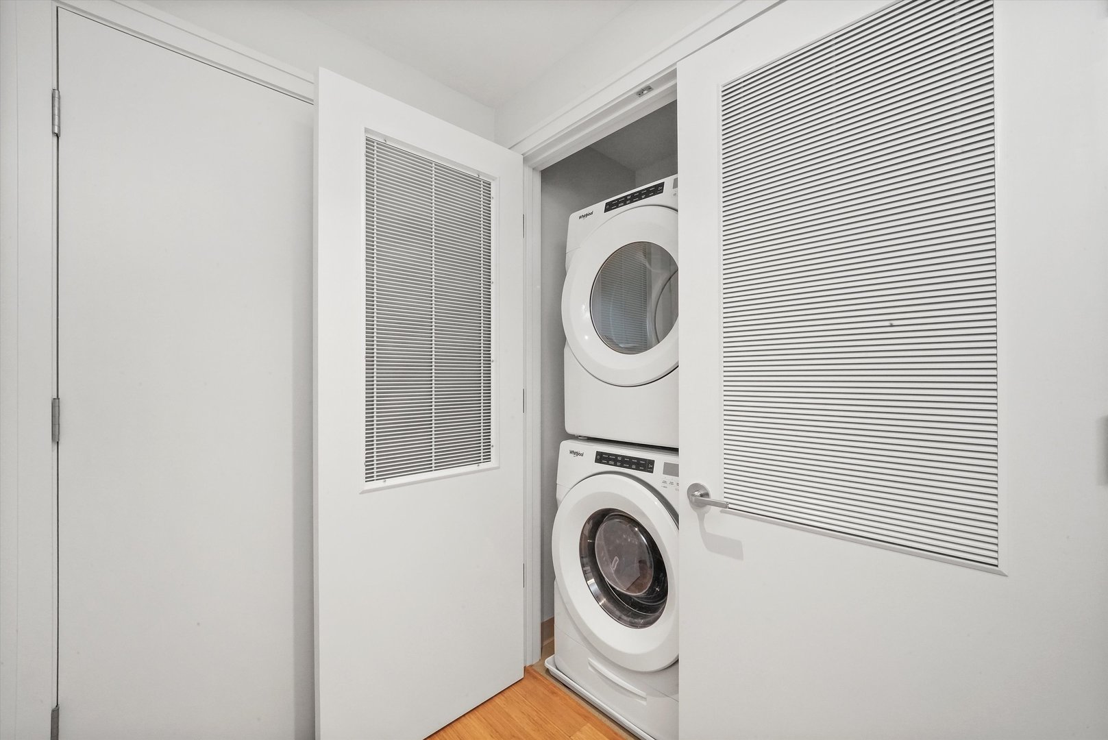 340 E Randolph Street Unit: 2902