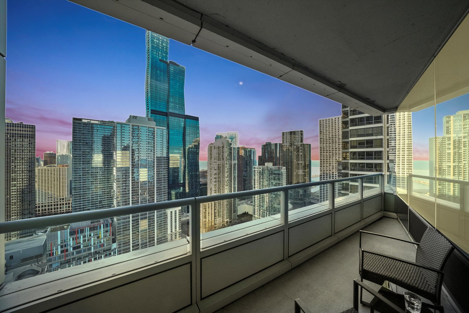 340 E Randolph Street Unit: 2902