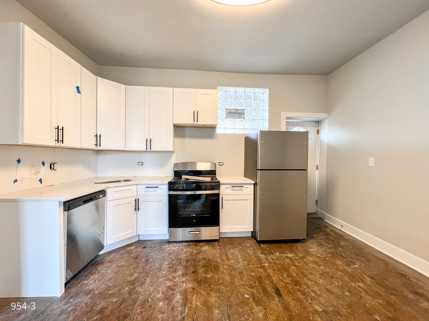 954 N Rockwell Street Unit: 3