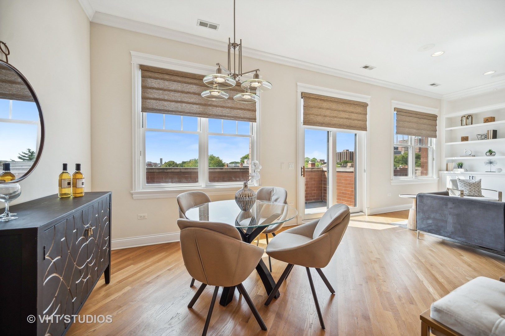 2859 N Halsted Street Unit: 401