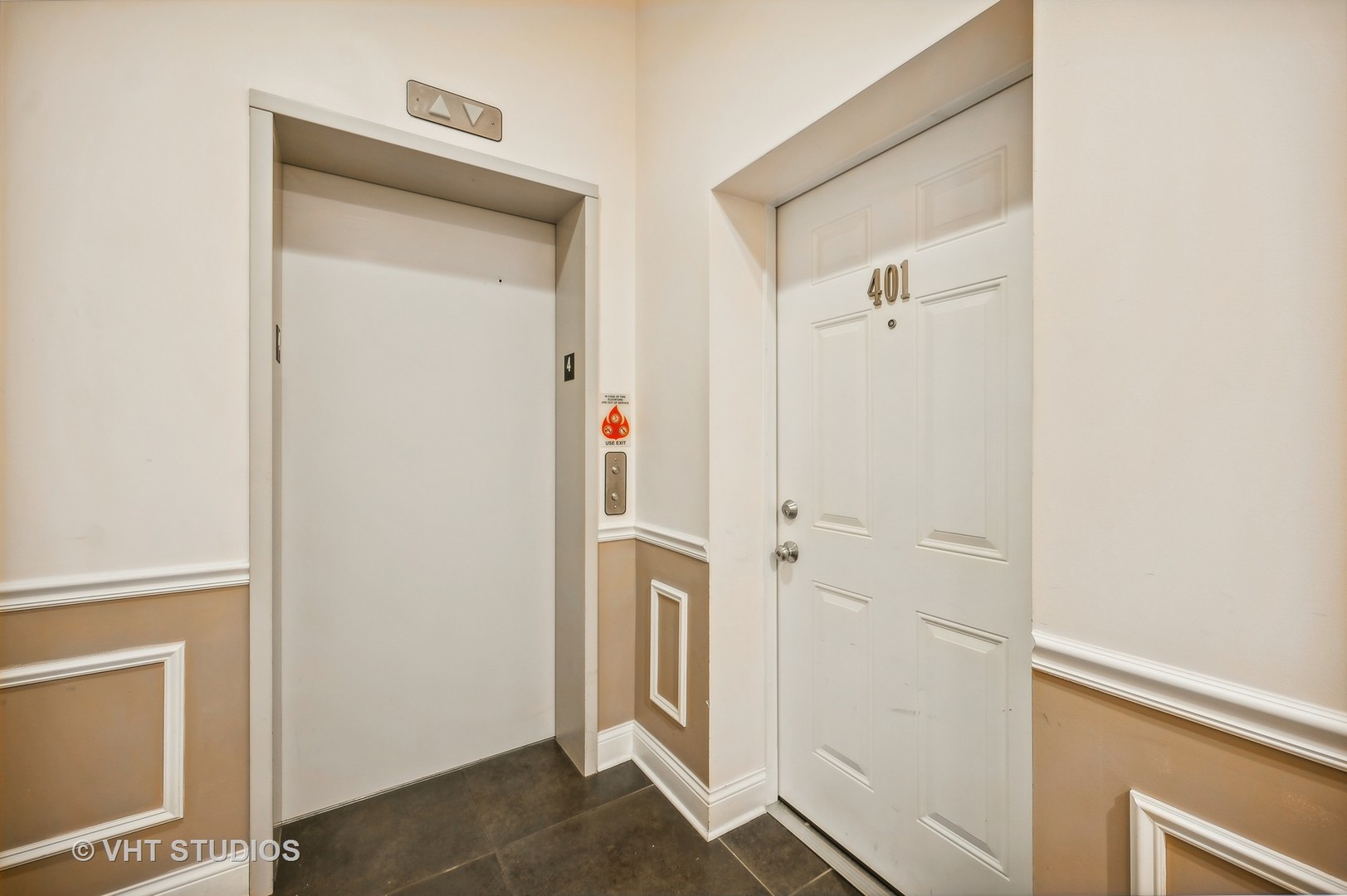 2859 N Halsted Street Unit: 401