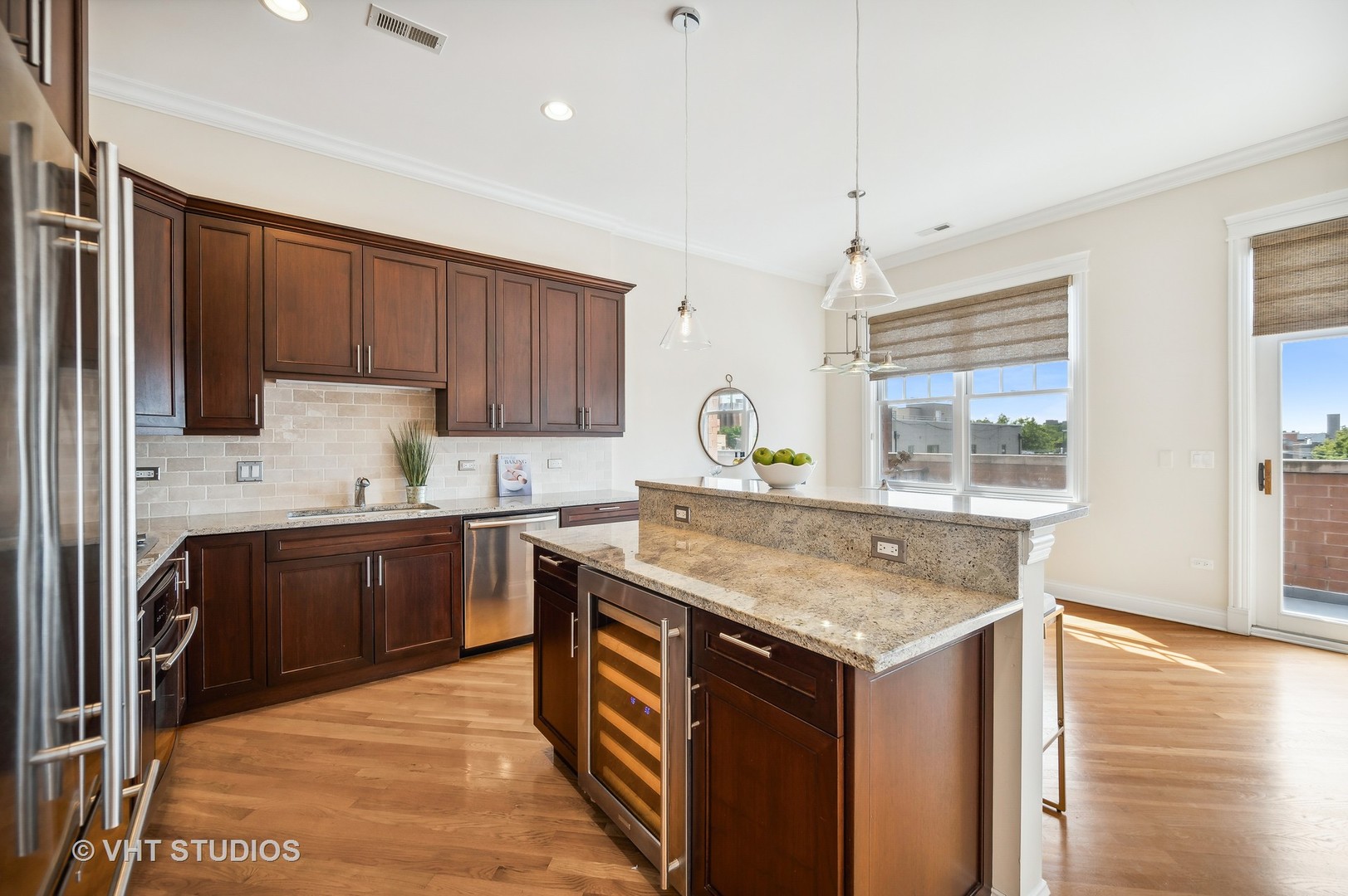 2859 N Halsted Street Unit: 401