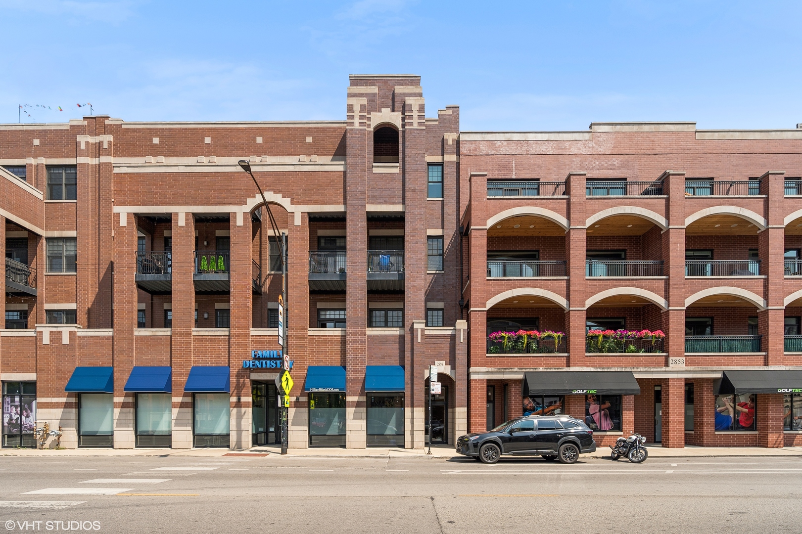 2859 N Halsted Street Unit: 401