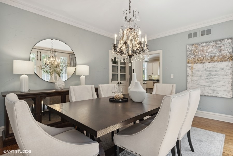 841 S OAK Street