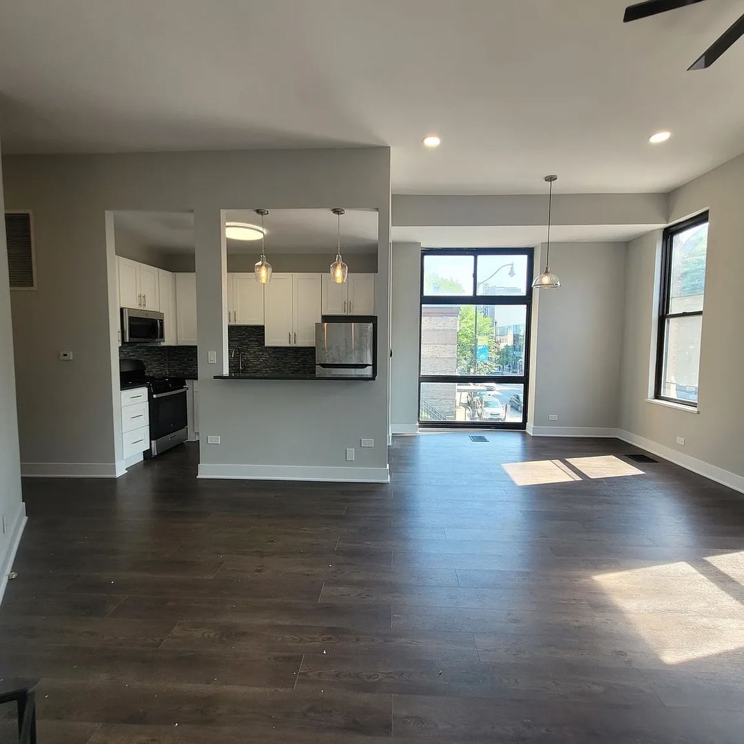 1729 N Halsted Street Unit: 3W