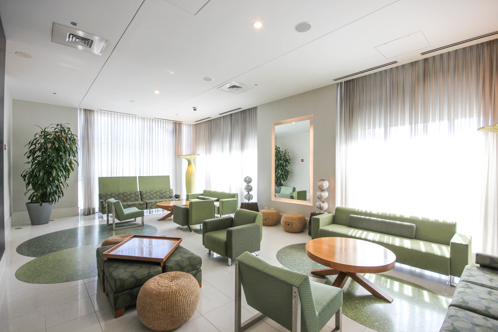 125 S Green Street Unit: 1001A