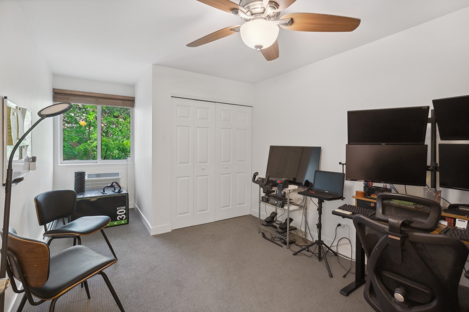 401 W Webster Avenue Unit: 501