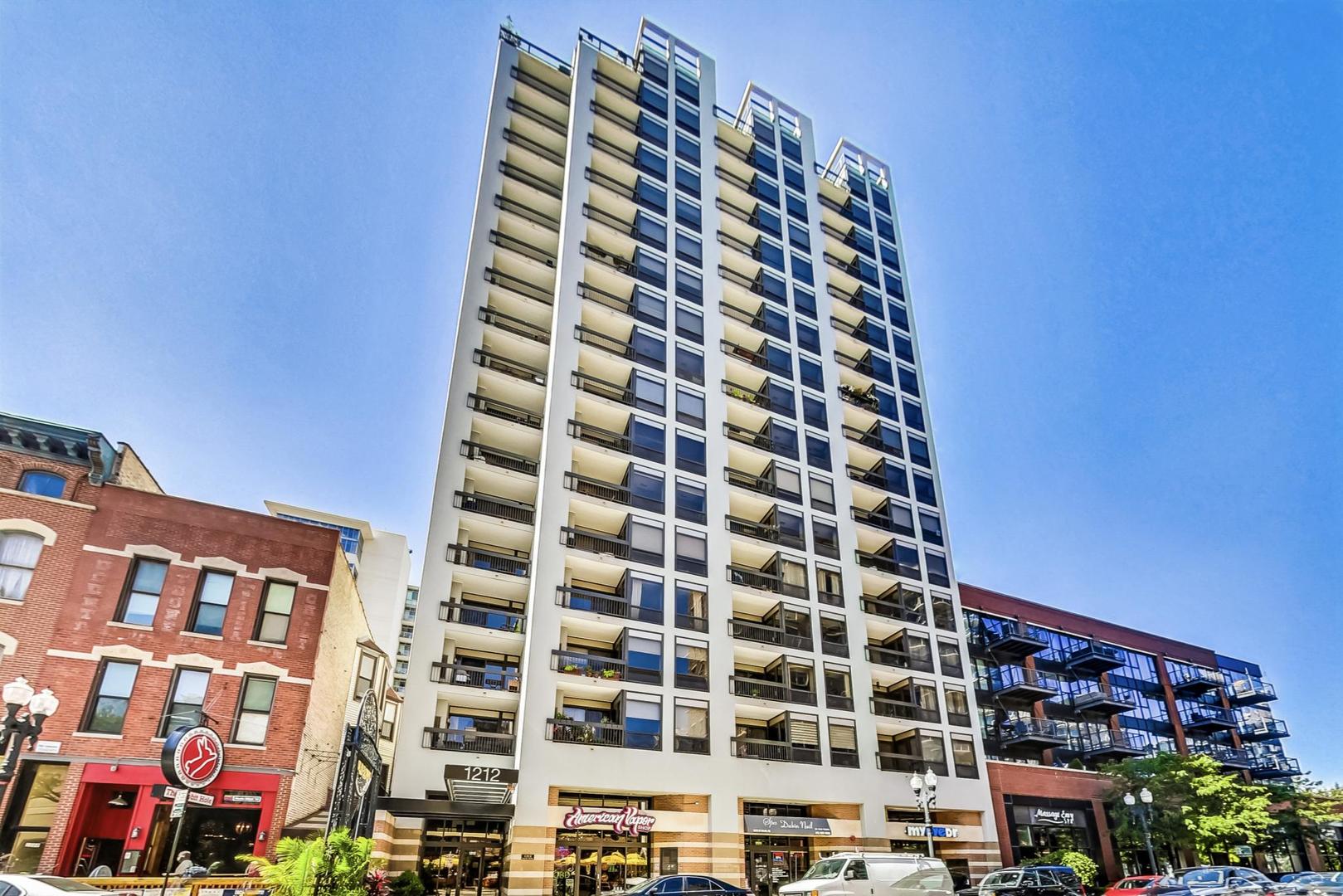 1212 N Wells Street Unit: 801