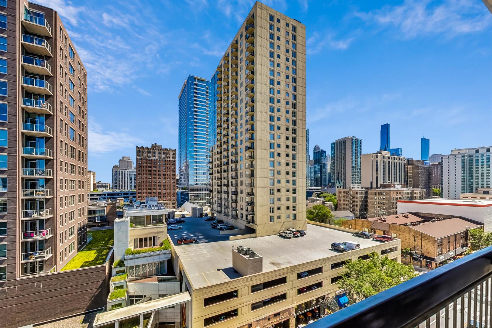 1212 N Wells Street Unit: 801