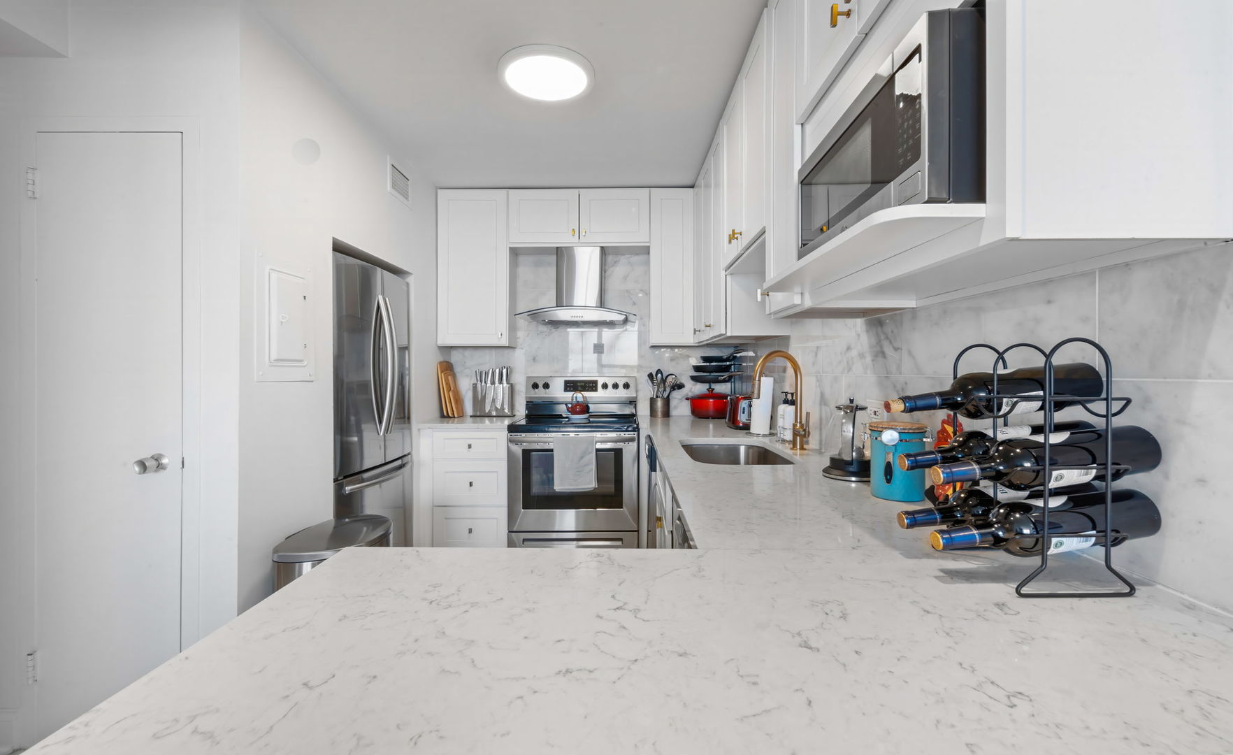 1550 N Lake Shore Drive Unit: 25E